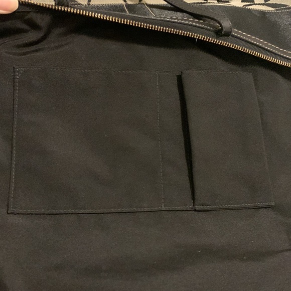 Coach Signature Handbag - Picture 11 of 15